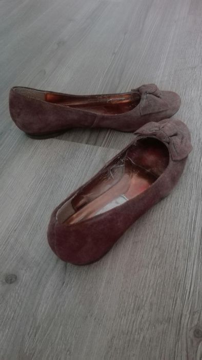 Sabrinas/ballerinas castanhos em pele