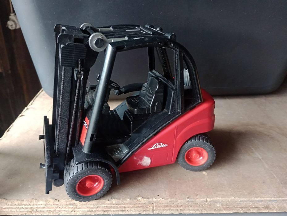 Widlak bruder traktor