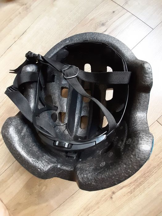 Kask niebieski regulowany 50 -60 cm