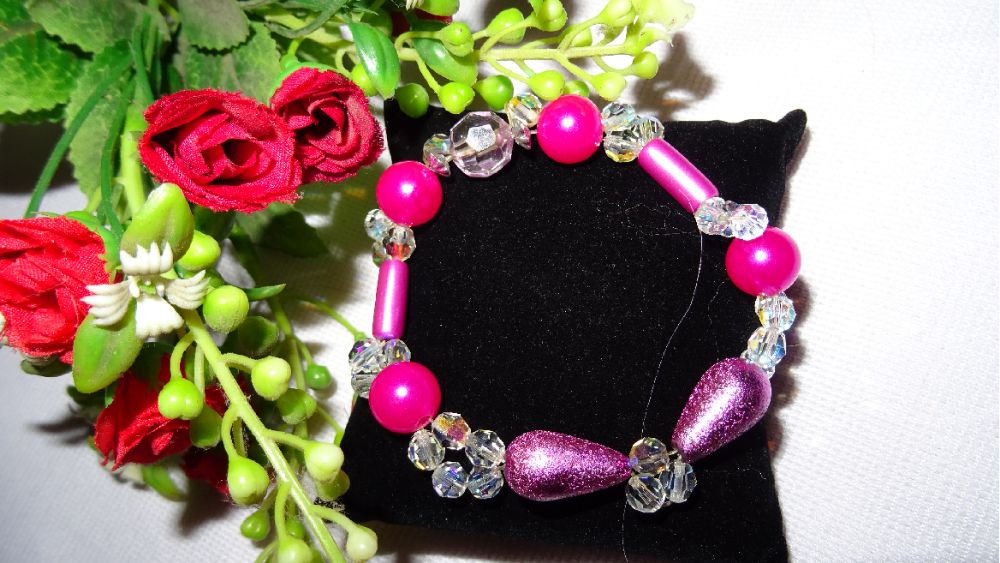 Śliczna bransoletka różowa