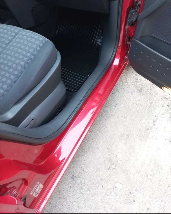 Renault Megan 2 Candy red