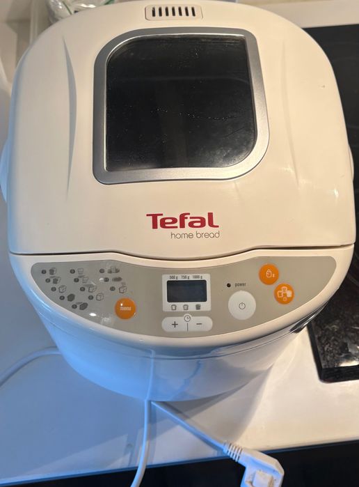 Máquina do pão como nova