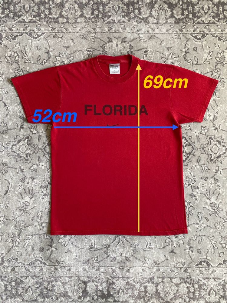 Czerwony tshirt nike 2000s y2k vintage z duzym logo Rozmiar M