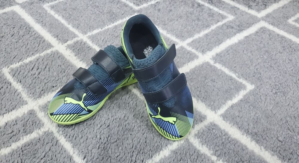 Футзалки Puma Future 7 Play IN V Junior 31 розмір