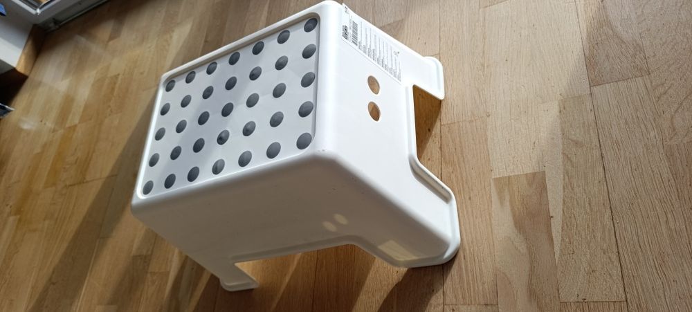 Stołek ikea bolmen taboret podnóżnik