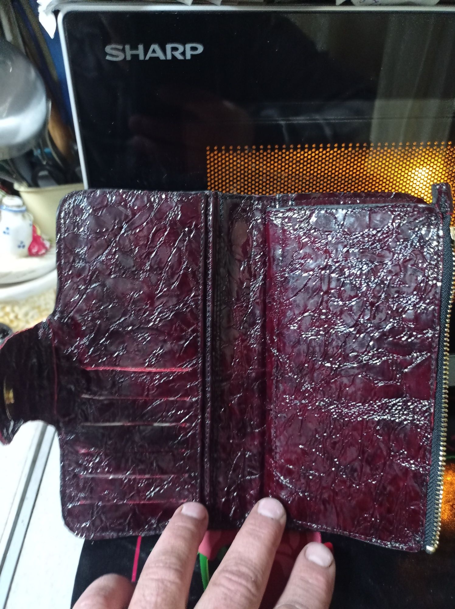 Продам женский кожаный кошелек