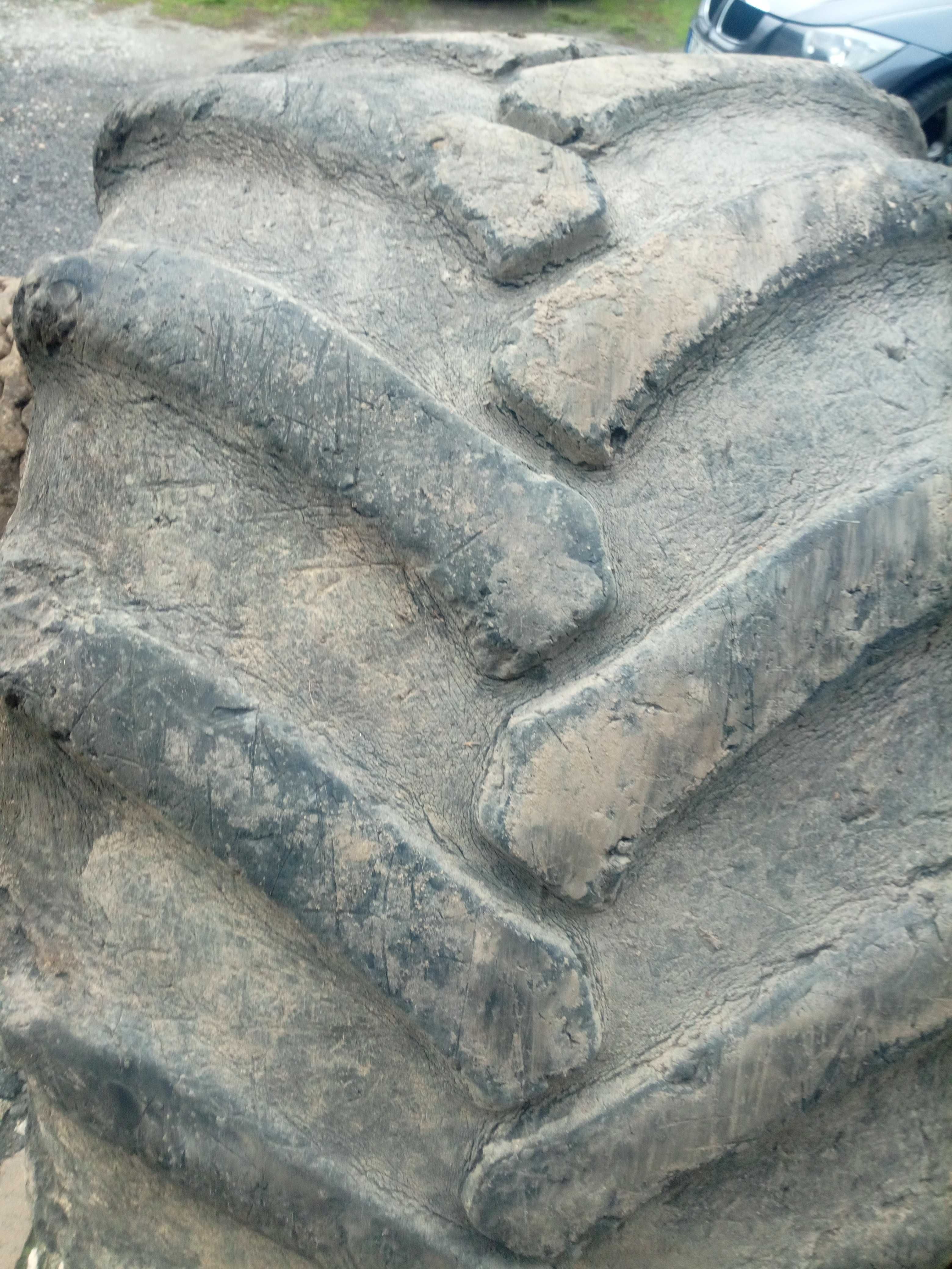 Opony leśne 710/45r26.5 ni=okian