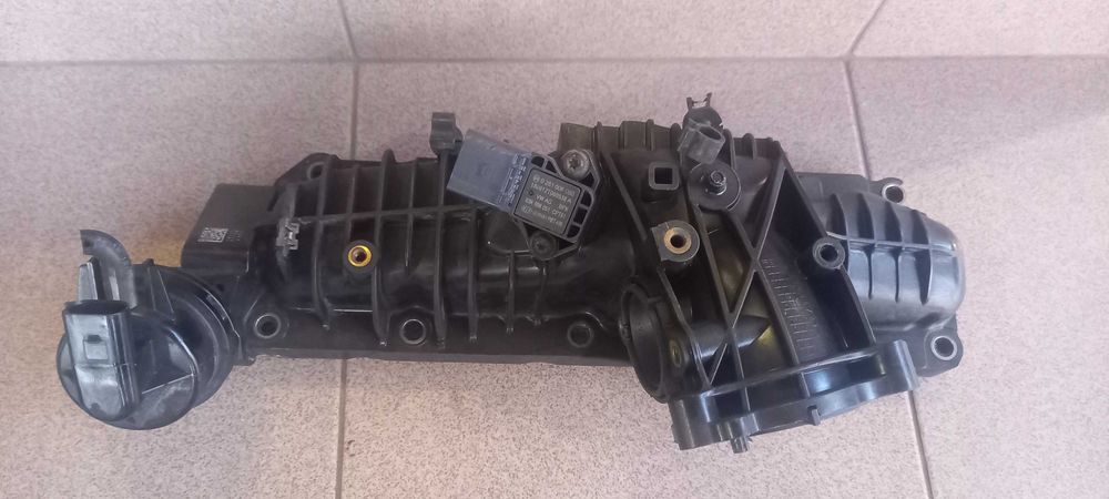 Впускний колектор VW T6 Crafter 2.0 tdi 04L129709