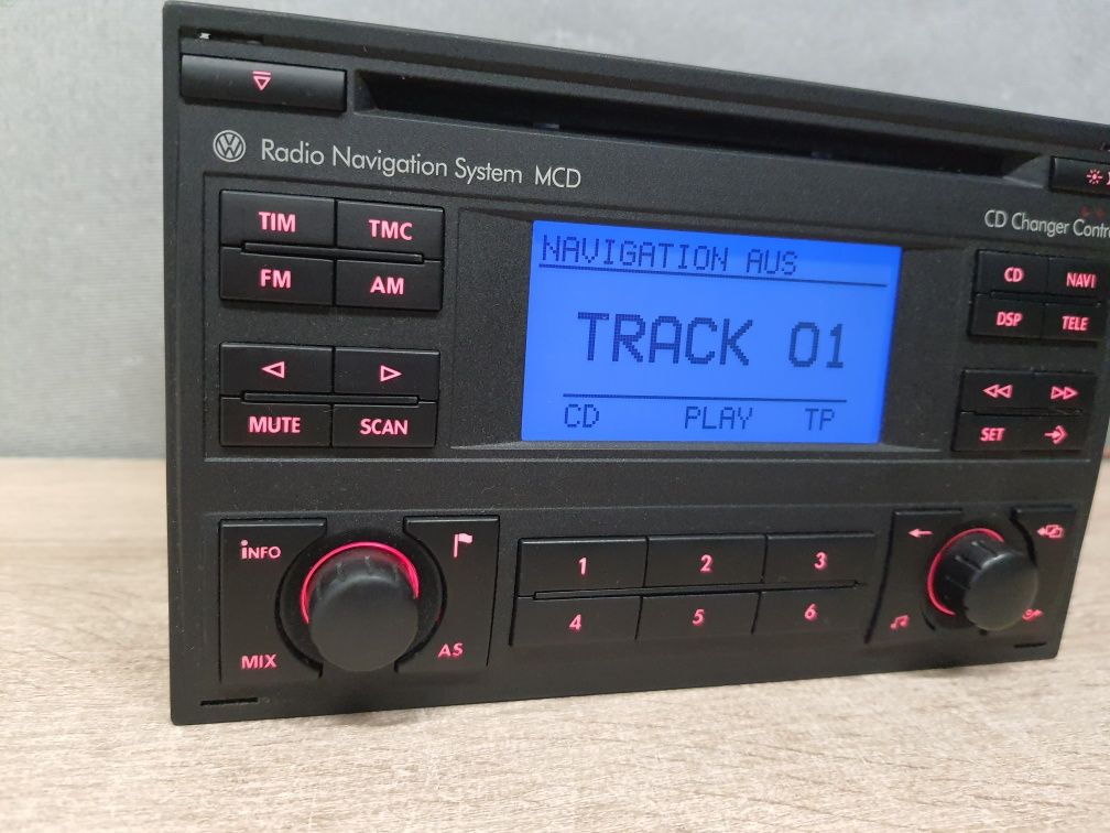Radio samochodowe VW Volkswagen MCD Navi + kod Passat B5 Golf 4, T5