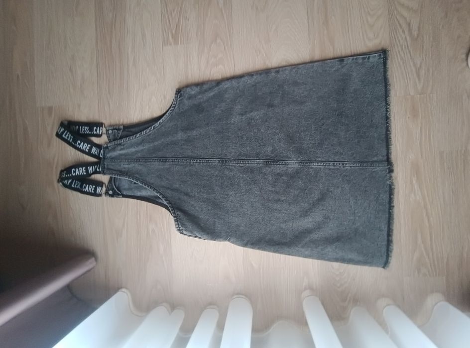 Фірмовий Джинсовий сарафан р.146-152