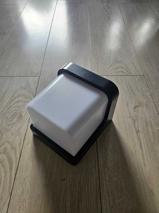 Lampa Zewnętrzna Ścienna IP54 Czarna – Taras, Balkon, Ogród, Nowoczesn
