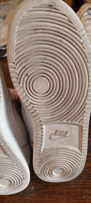 Ténis nike tam. 37,5