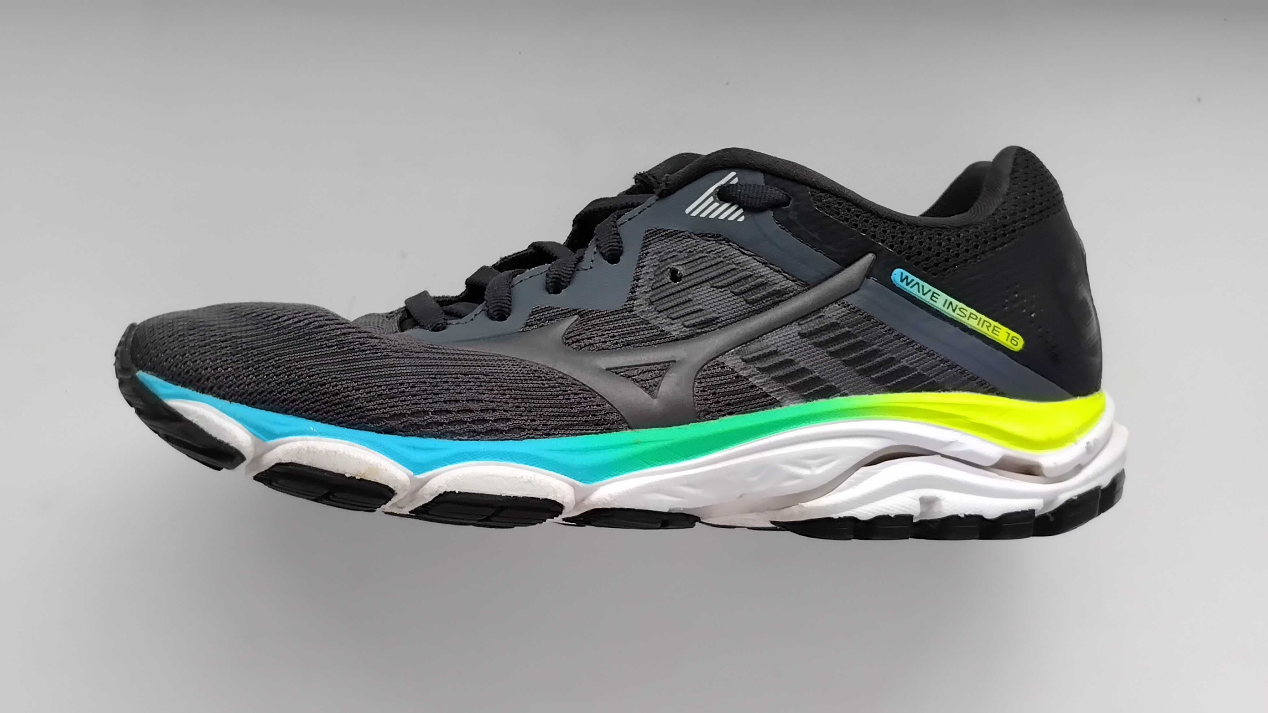 Mizuno wave inspire16 38р 24см кросiвки