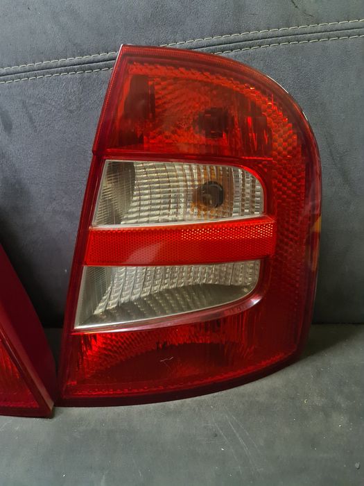 Skoda fabia 1 lampy tył HB