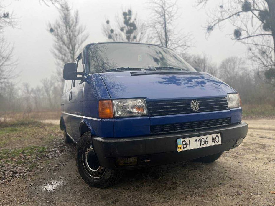 Volkswagen Transporter 1994 2.4 дизель довга база