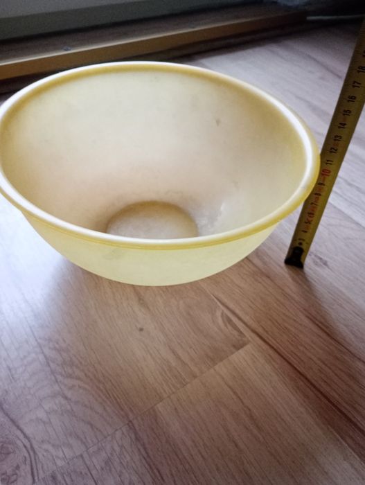 Miska plastikowa, kuchenna - żółta   - używana