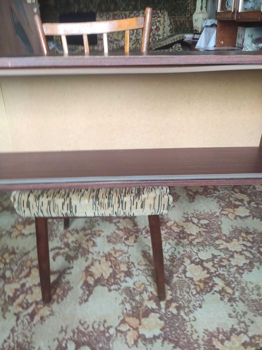 Книжная полка советского образца