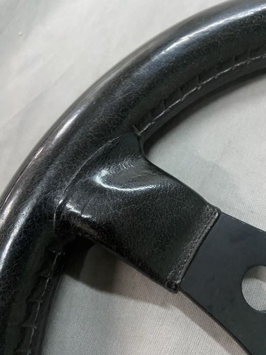 Volante Raid em excelente estado