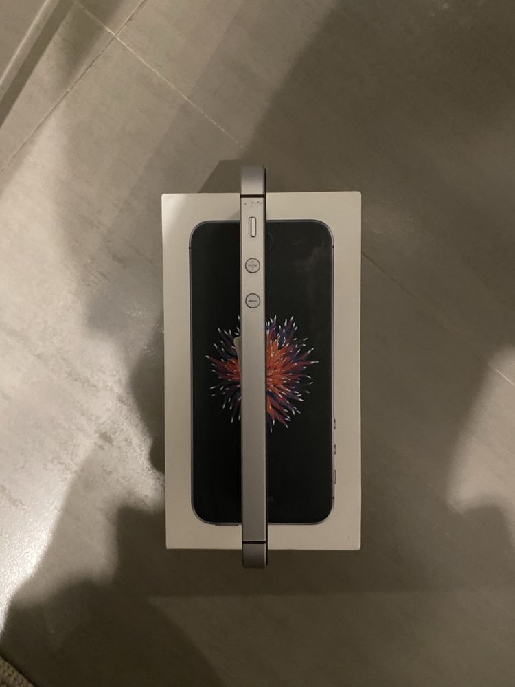 iPhone 5 SE inox