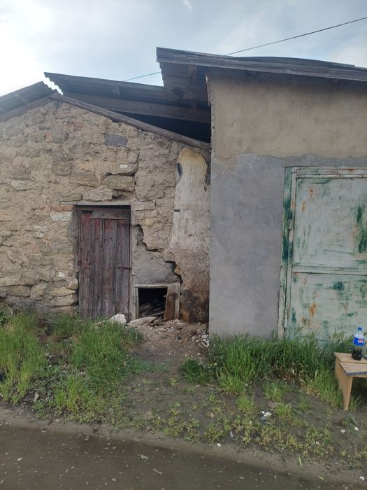 Продам гараж район франко