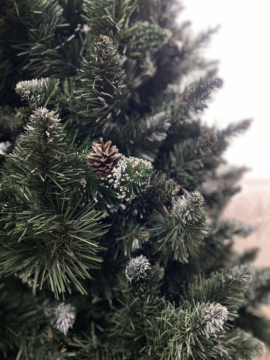 Штучна ялинка , ялинка б/у , 1.60 висота , пишна ялинка , новорічна