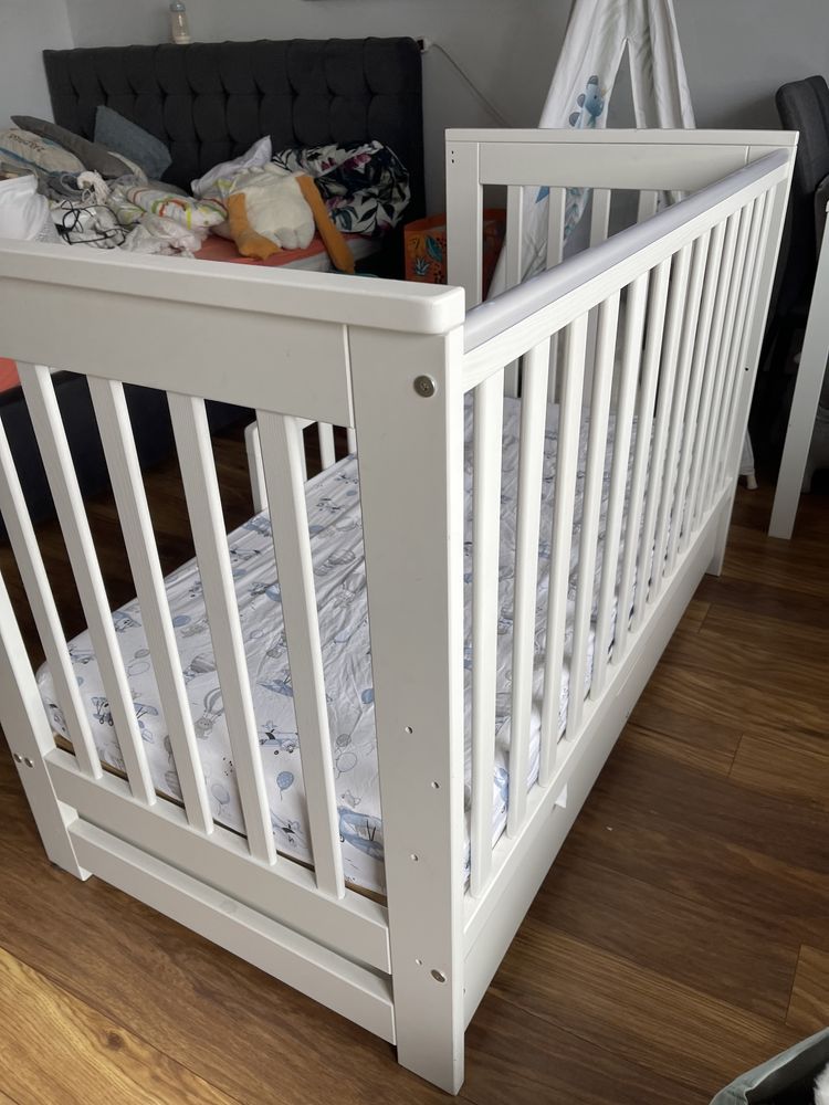 Łóżeczko dziecięce 60x120 z materacem Rucken - nowe