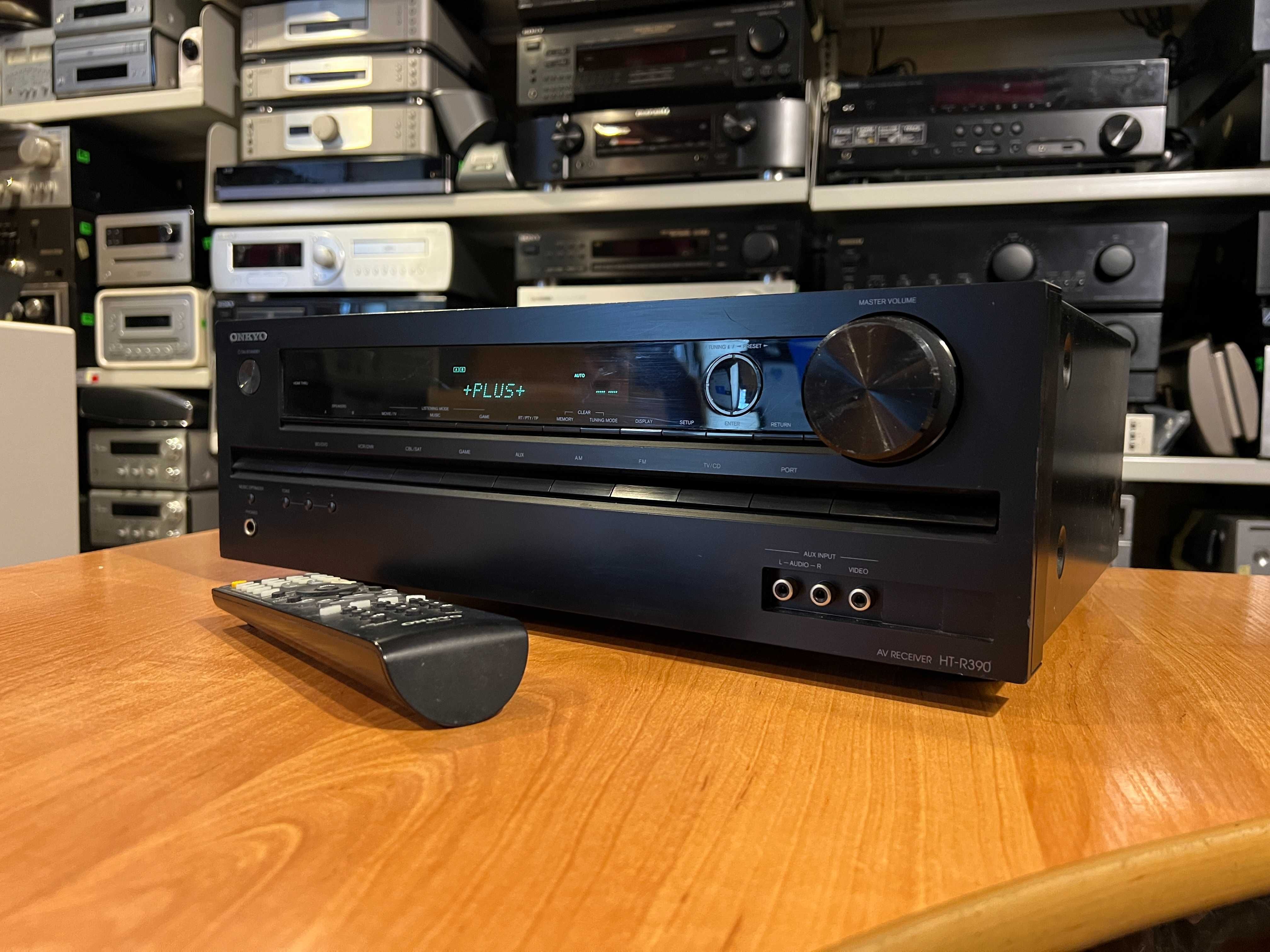 Amplituner Onkyo HT-R390 Audio Room