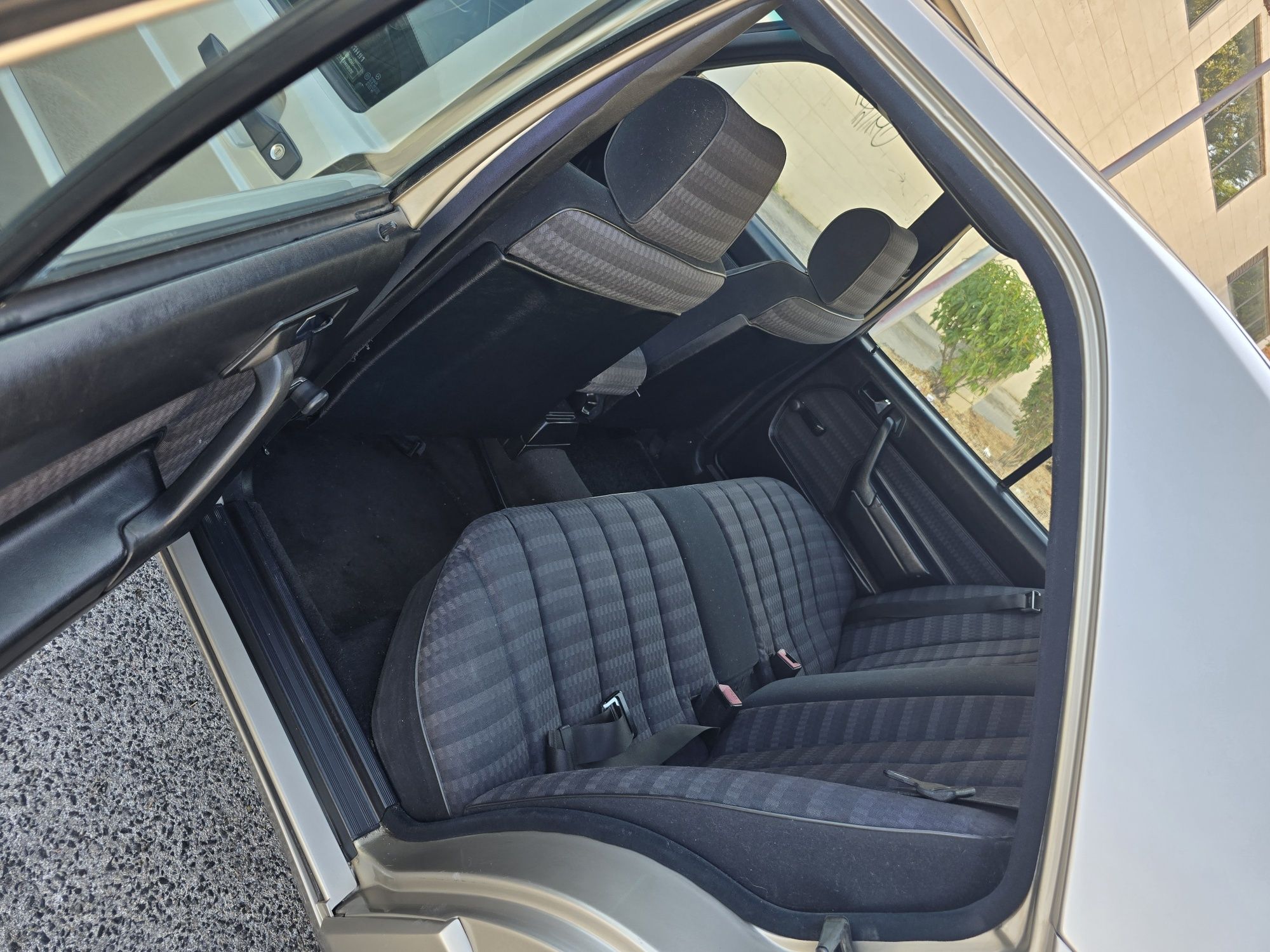 Mercedes Benz 190D 2.5