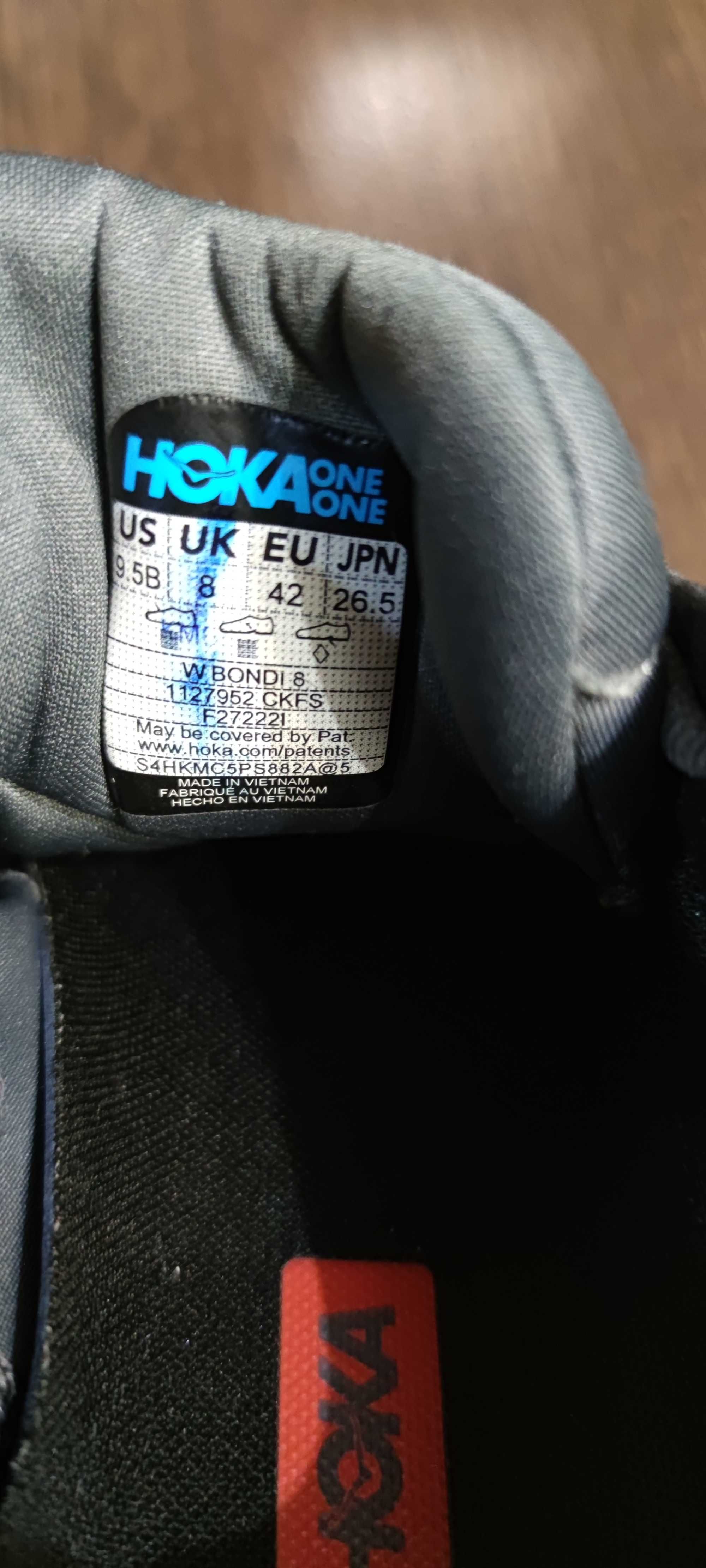 кросівки  Hoka BONDI 8.   Р 42.   26.5 см