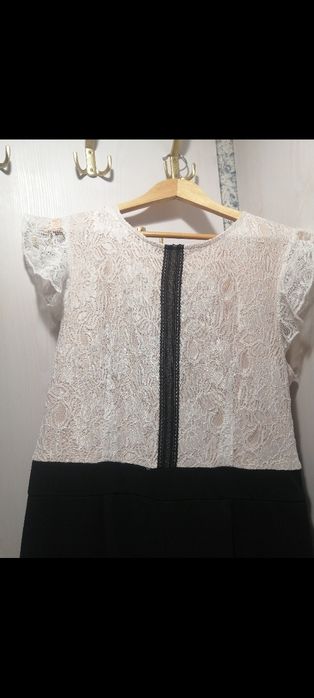 Продам стильний та святковий комбінезон. Розмір 52-54.