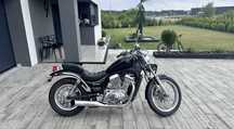 Suzuki Intruder 750