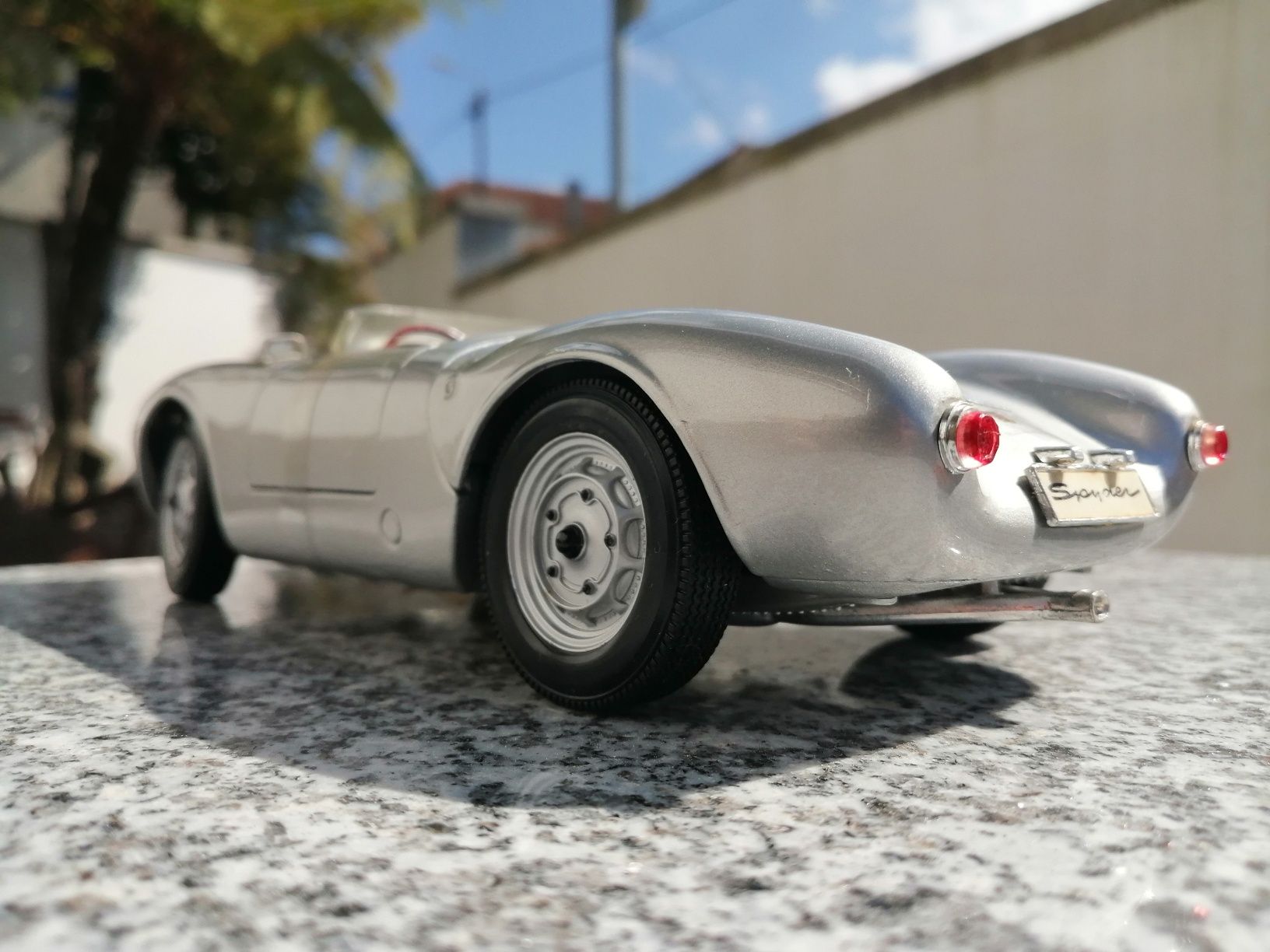 Miniatura Porches 550 spyder escala 1/18