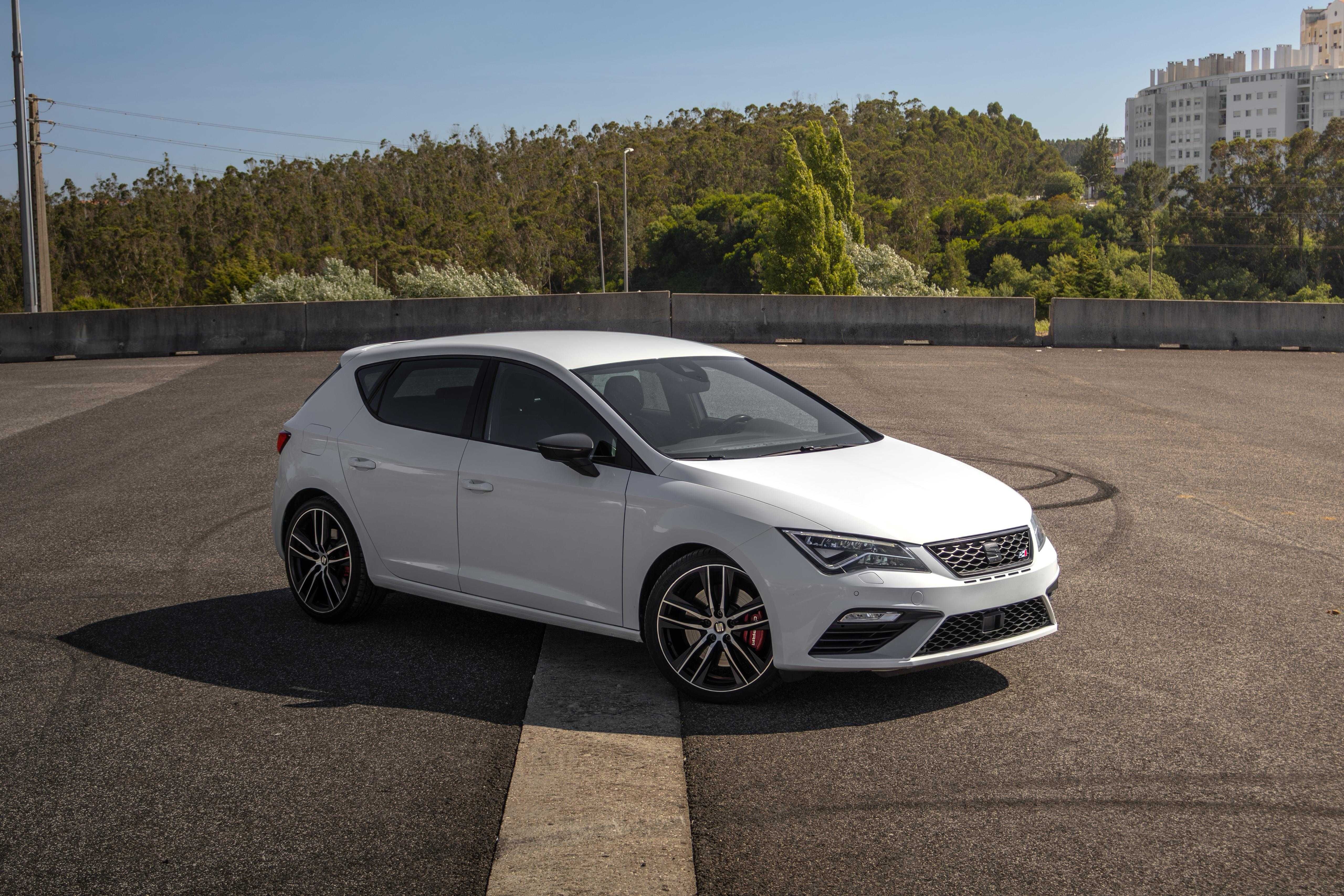Seat Leon Cupra 300 | DSG | Pré OPF | Painel Digital