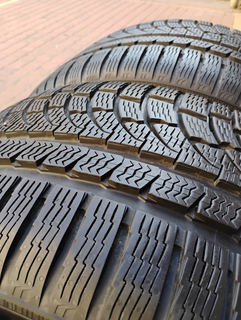 4x Opony zimowe NOKIAN 255/40R19.  275/40R19