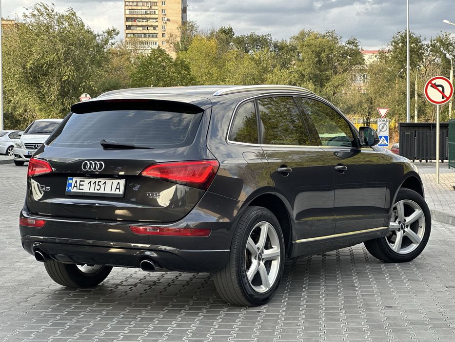 Продам Audi Q5 2012