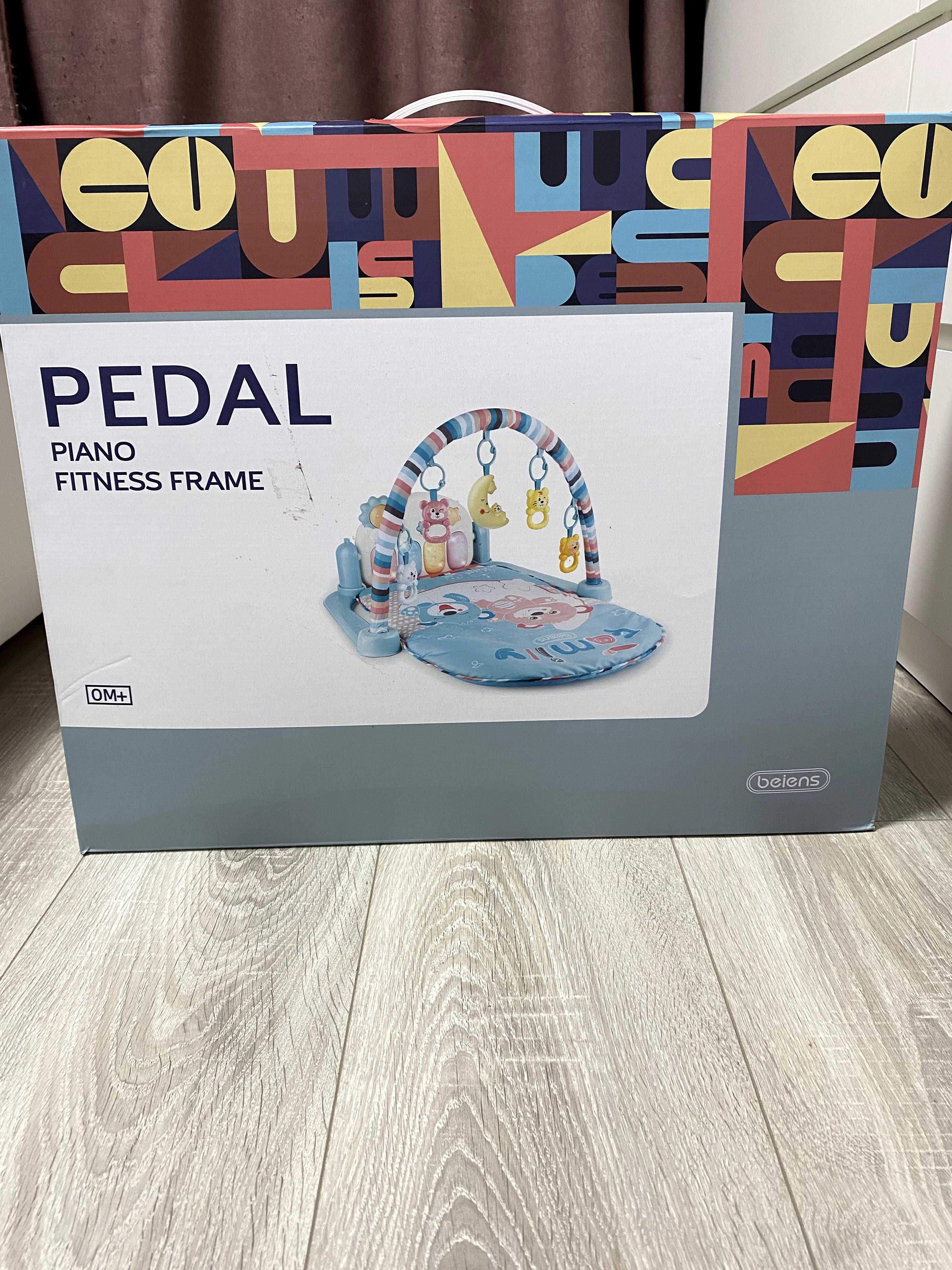 Розвиваючий килимок для малюків 0+ Pedal piano fitness frame.