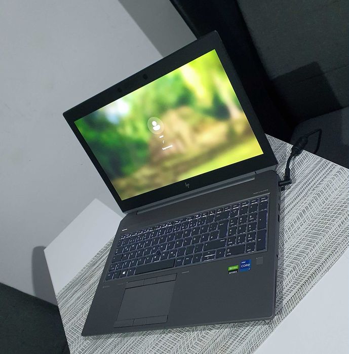 HP ZBOOK 4K UHD/Nvidia®Quadro™/128GBram/2,5TBNvme/Bio/Sim/USB-C3.1/B&O
