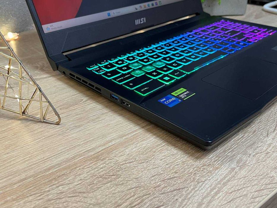 Ігровий MSI Katana b13VGK 15.6FullHD144Hz/i7-13620H/RTX4070/16DDR5/1TB