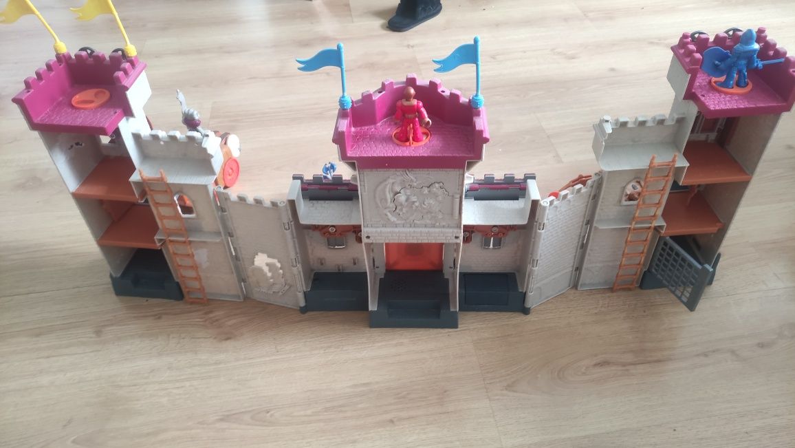 Sprzedam Zamek Warowny Fisher Price