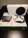 Konsola XBOX Series S + 2 pady