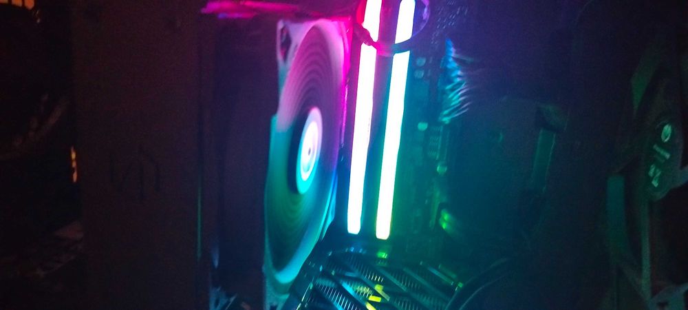 Komputer gamingowy RTX 4070 12GB / Procesor Intel Core i5-13400F