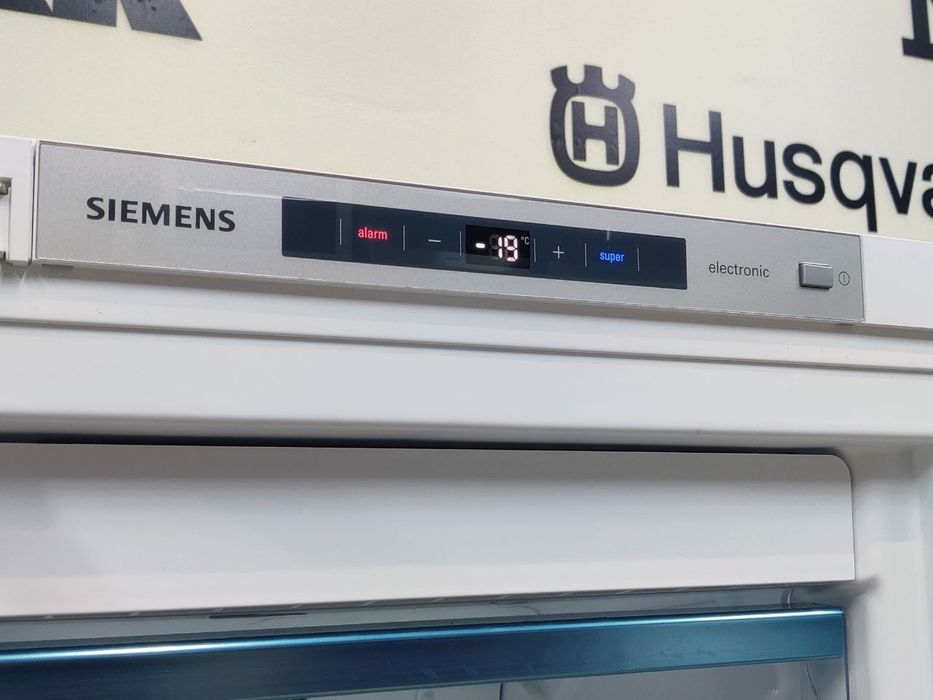 Топовий вбудований комплект SIEMENS™. Холодильник+морозильна камера!