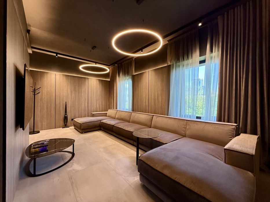 Видовая двухэтажная квартира с террасой на крыше, ул. Л. Толстого, 25