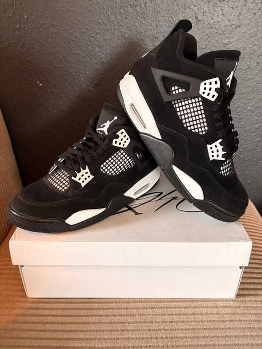 "Buty sportowe "Jordan_4_Retro_White_Thunder Rozmiar.44