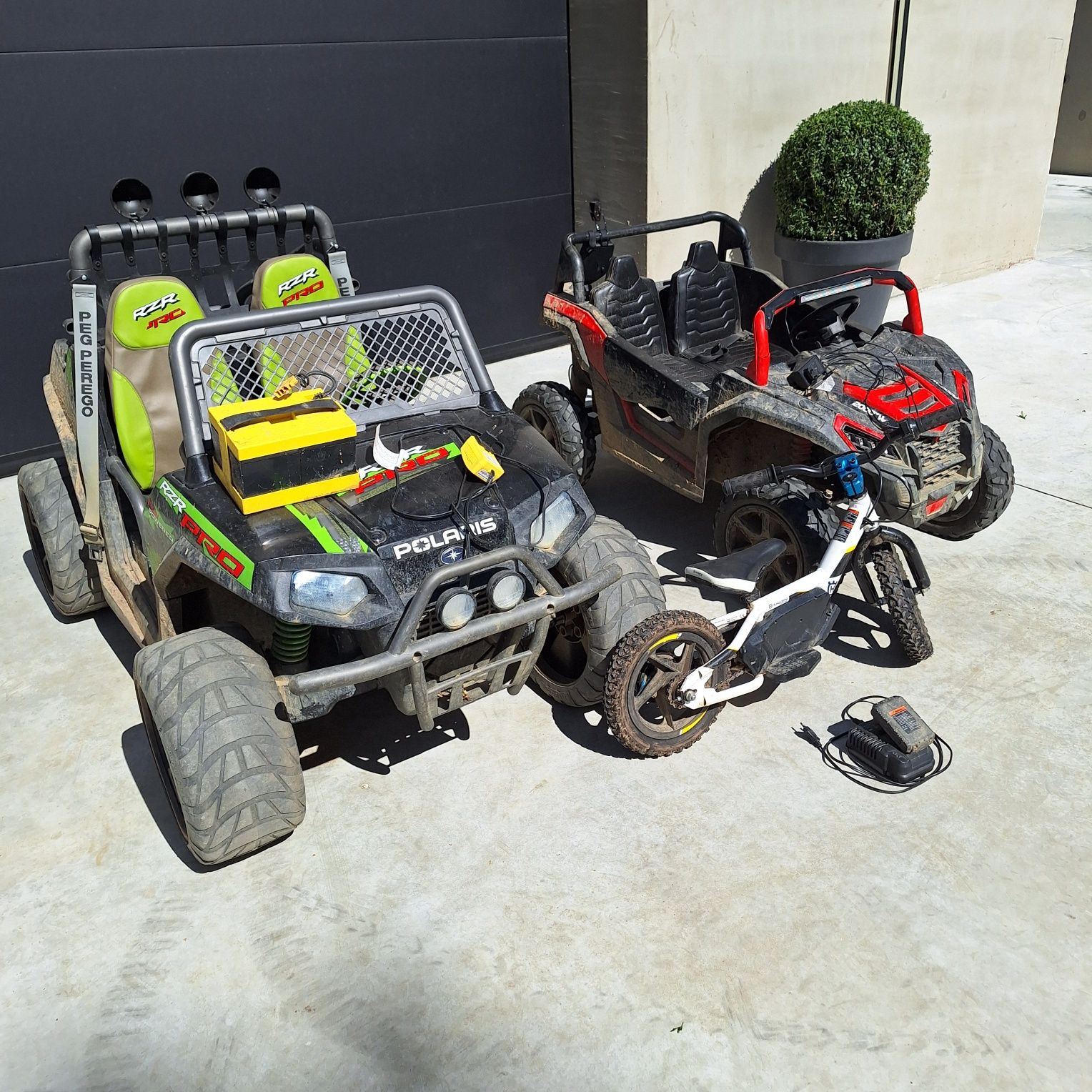 peg perego polaris rzr pro 24v HUSQVARNA STACYC E12 Buggy STRONG