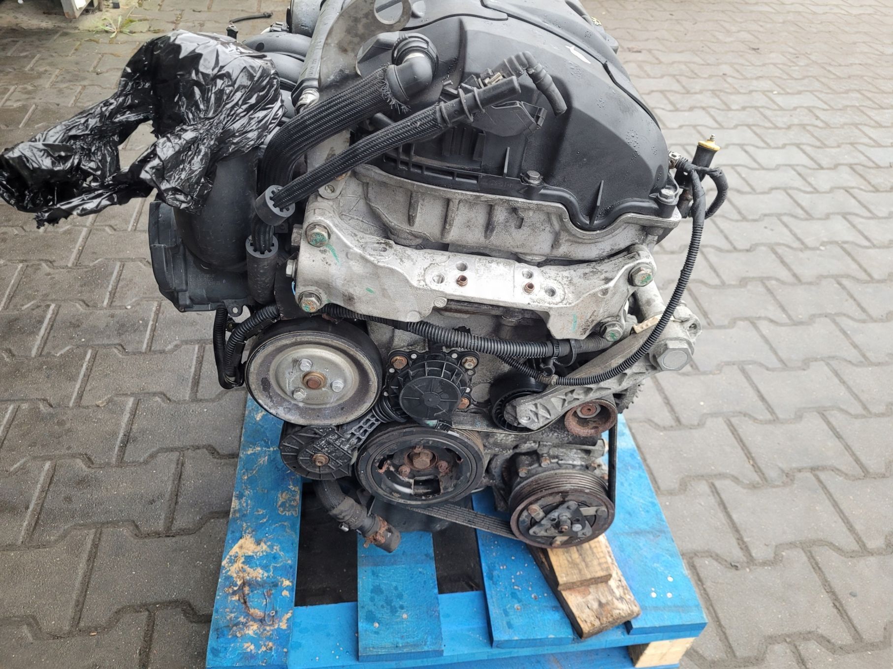 SILNIK KPL 1.4 VTI PEUGEOT 308 207 CITROEN C3 C4 DS3 PSA 8F01