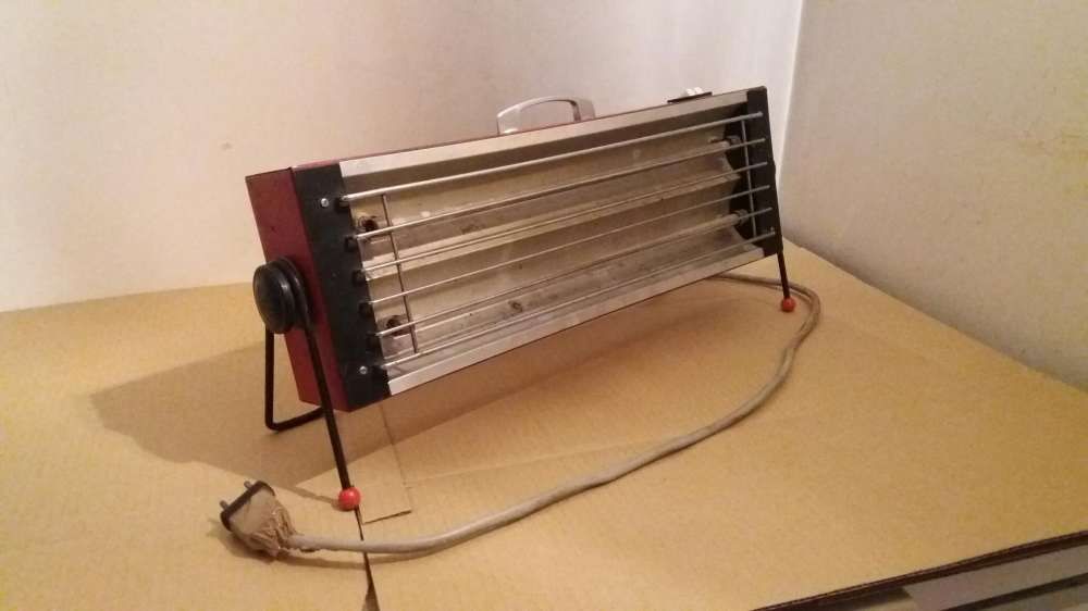 Aquecedor radiador antigo anos 60 - a funcionar bem