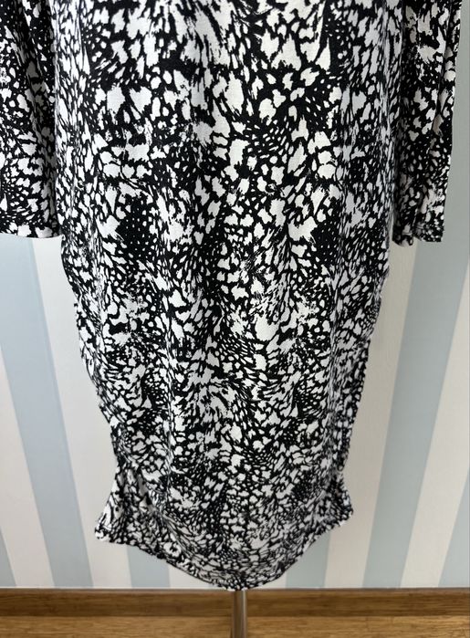 Wzorzysta elastyczna sukienka ciążowa na długi rękaw midi 38 M H&M