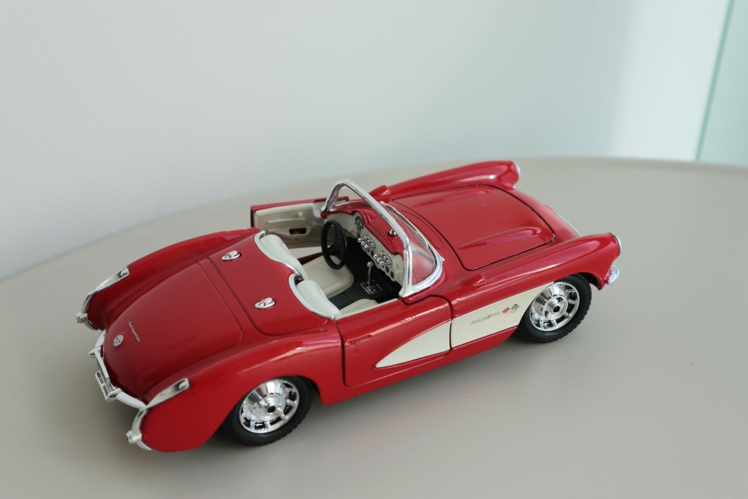 Carro colecção Chevrolet Corvette (1957) Burago 1/24