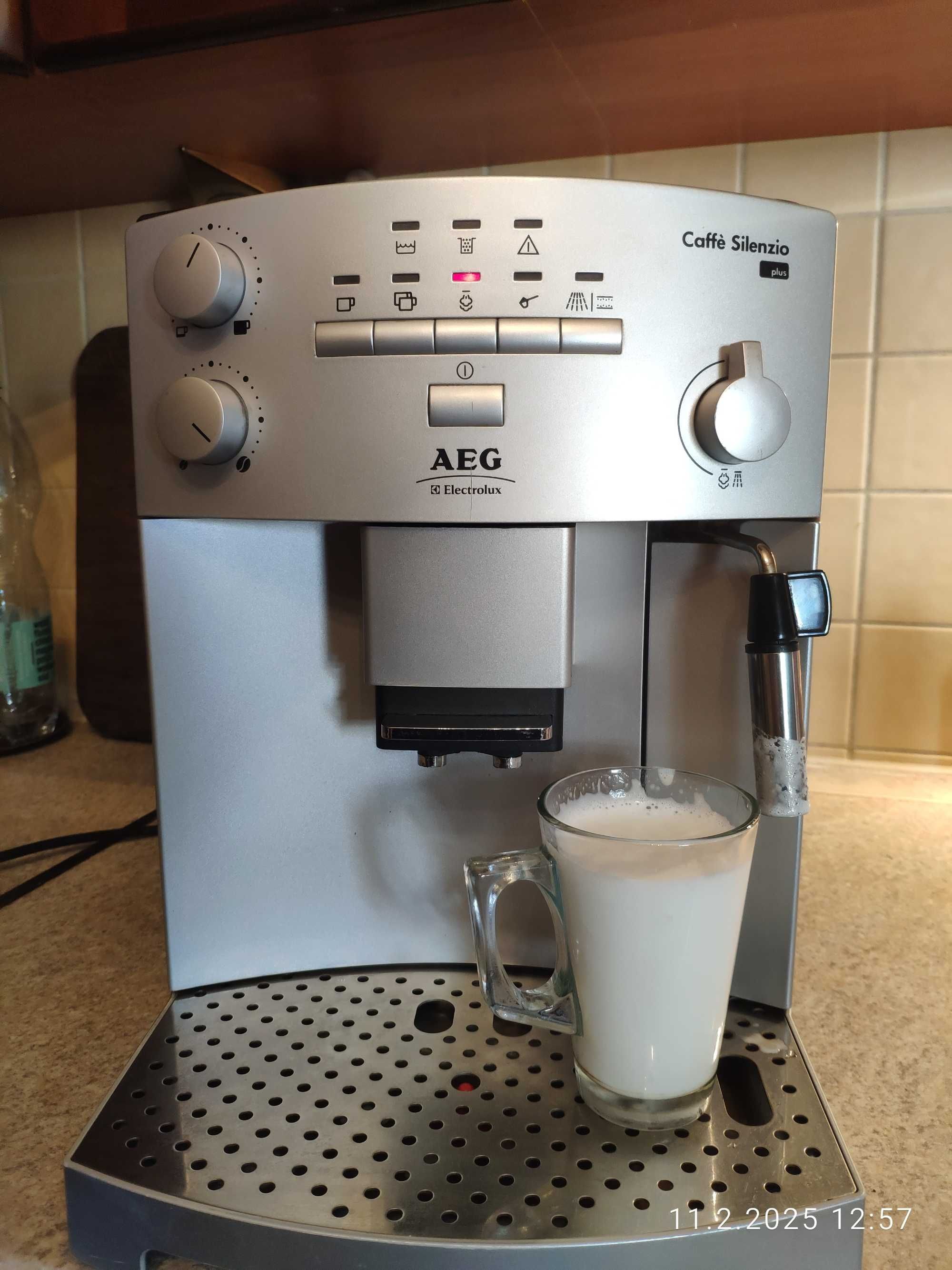 ekspres ciśnieniowy AEG/ Electrolux Caffe Silenzio, gratis wysyłka